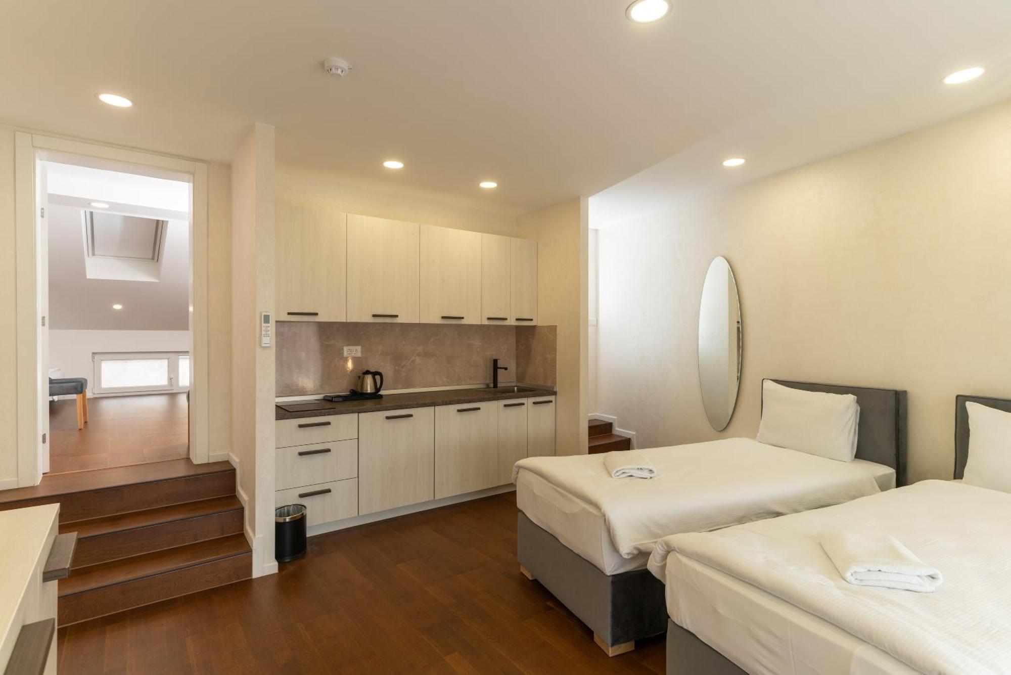 Ornament Hotel And Apartments Sarajevo Ngoại thất bức ảnh