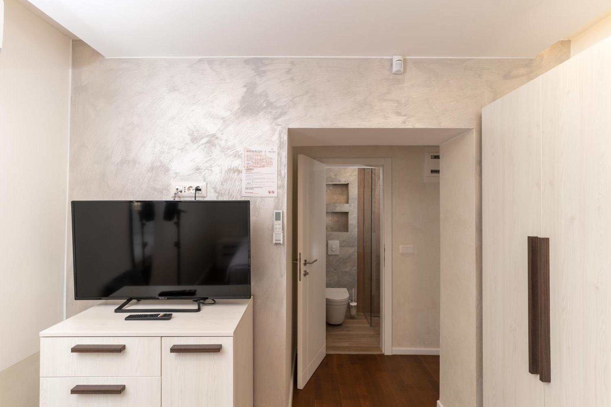 Ornament Hotel And Apartments Sarajevo Ngoại thất bức ảnh