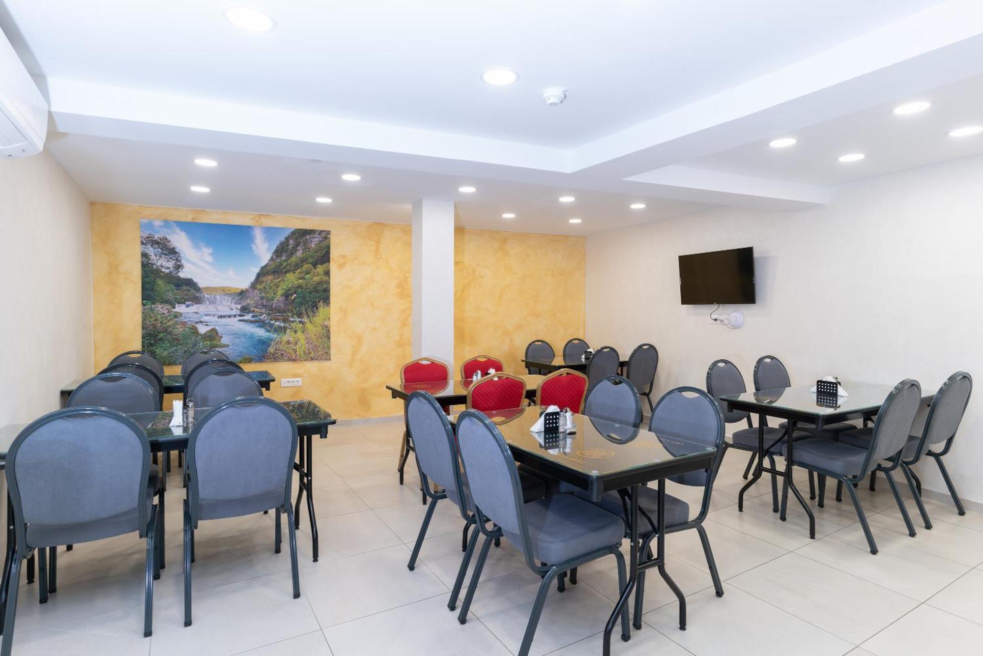 Ornament Hotel And Apartments Sarajevo Ngoại thất bức ảnh